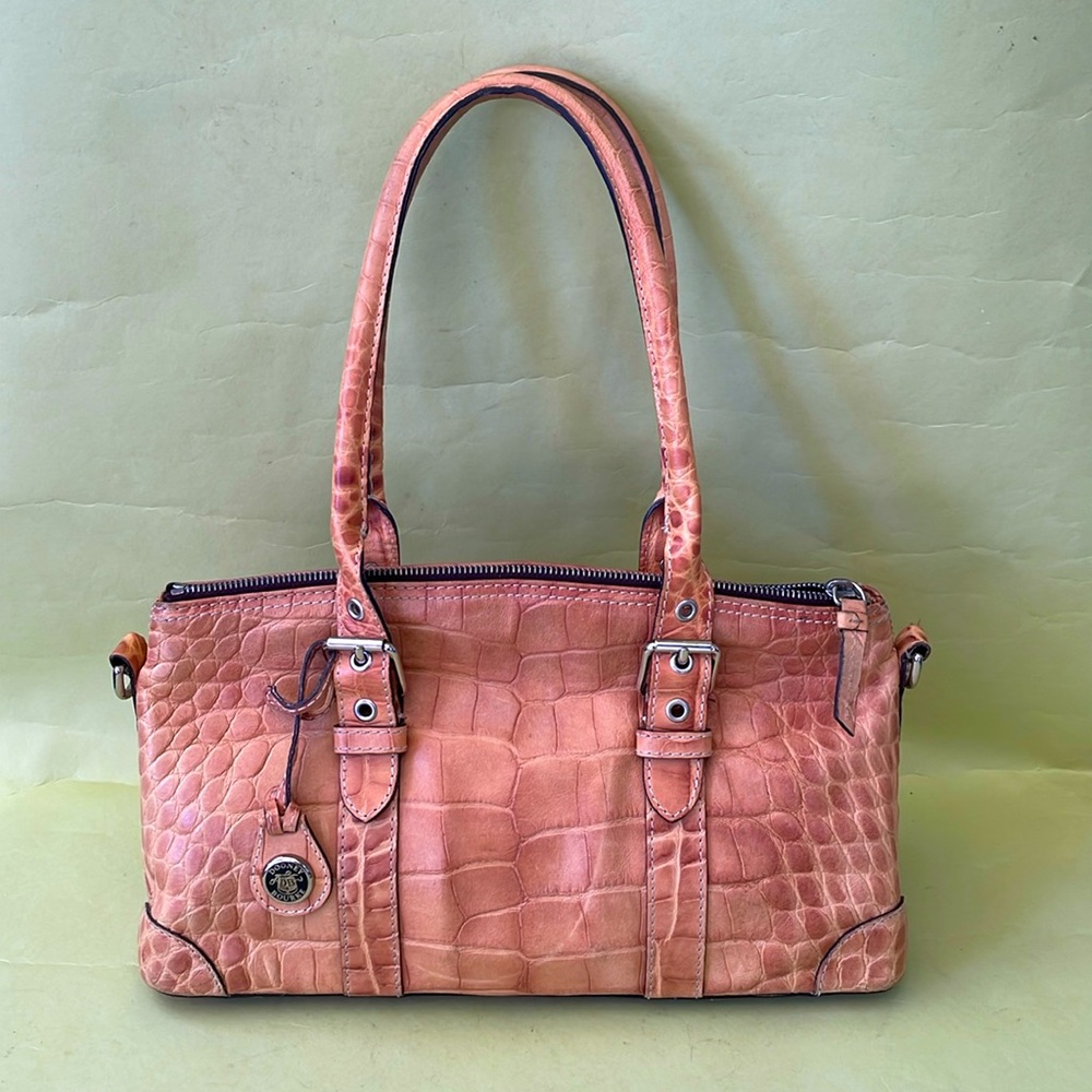 Vintage cream/light brown Dooney & Bourke leather bag